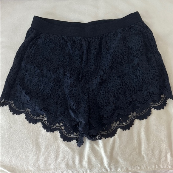 Abercrombie & Fitch Pants - Abercrombie and Fitch Lace short, XS (Bonus black lace H&M shorts)